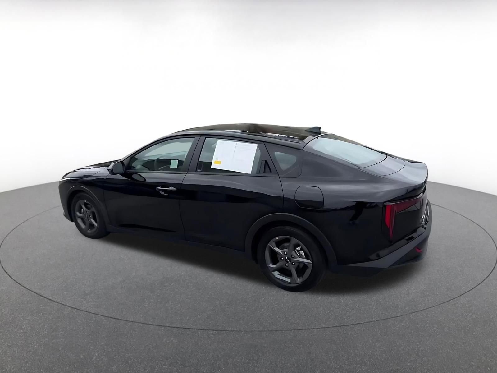 Thumbnail: 2025 Kia K4 - 10