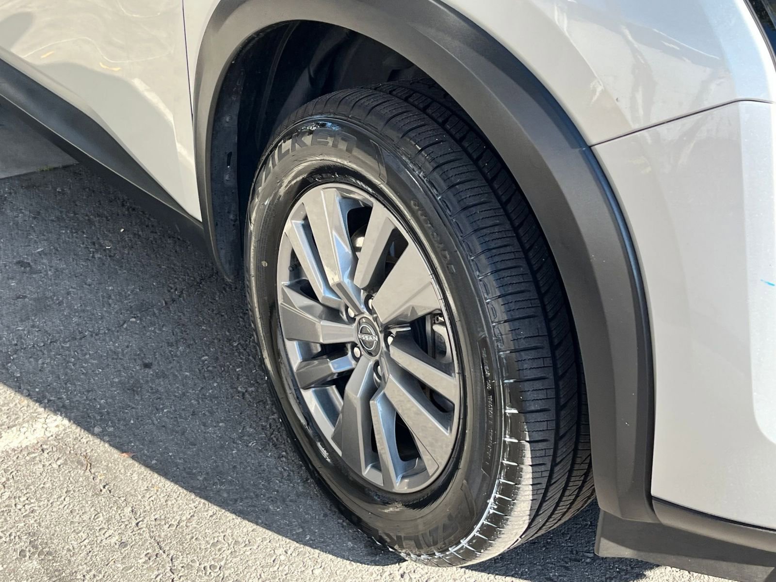 Thumbnail: 2025 Nissan Pathfinder - 32