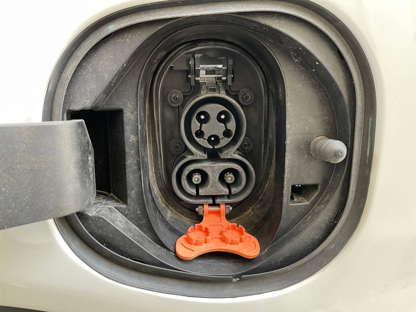 Thumbnail: 2023 Chevrolet Bolt EV - 22