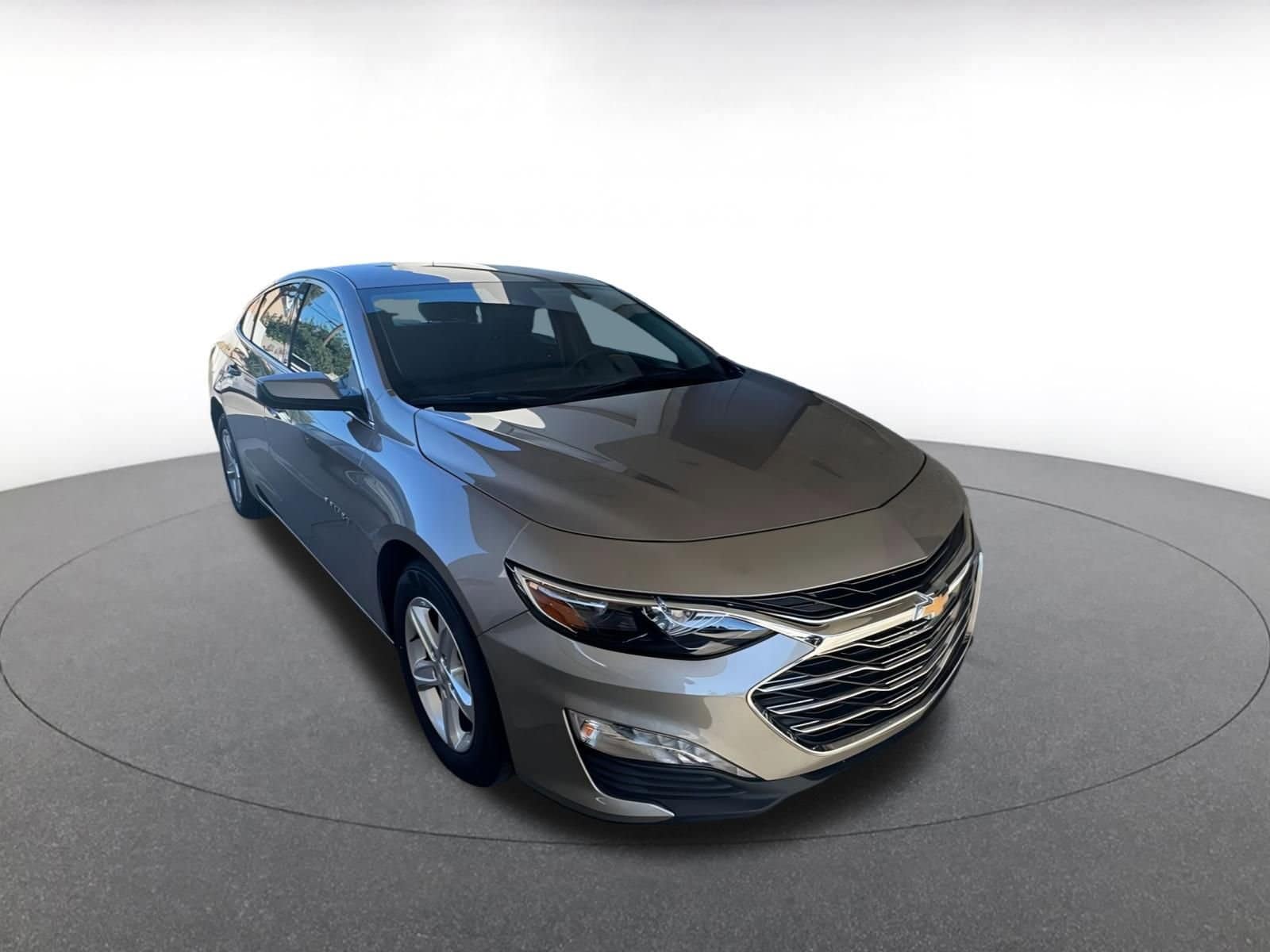 Thumbnail: 2024 Chevrolet Malibu - 1