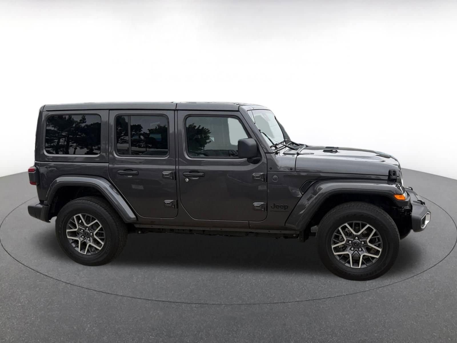 Thumbnail: 2025 Jeep Wrangler - 15
