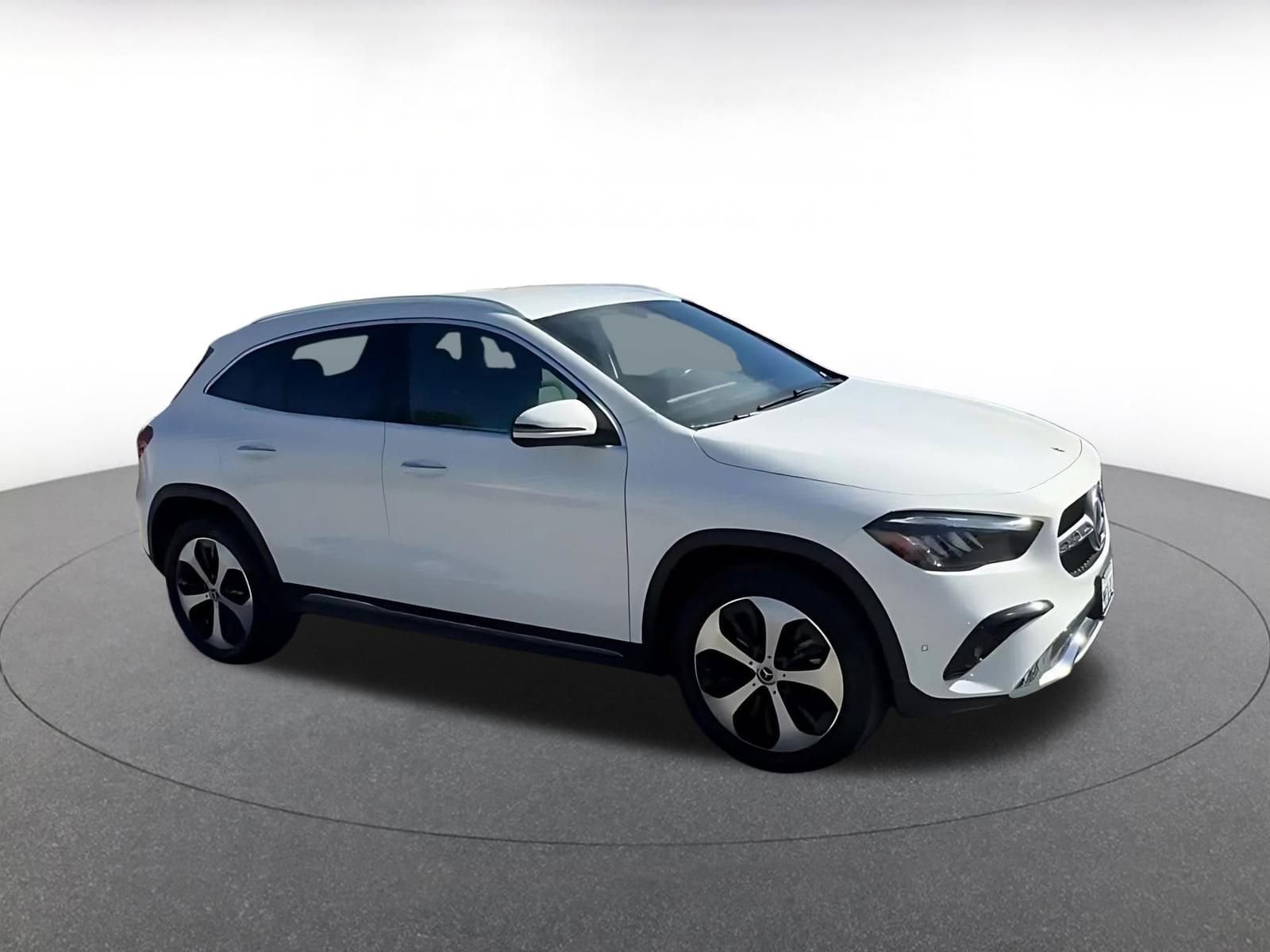 Thumbnail: 2025 Mercedes-Benz GLA - 2