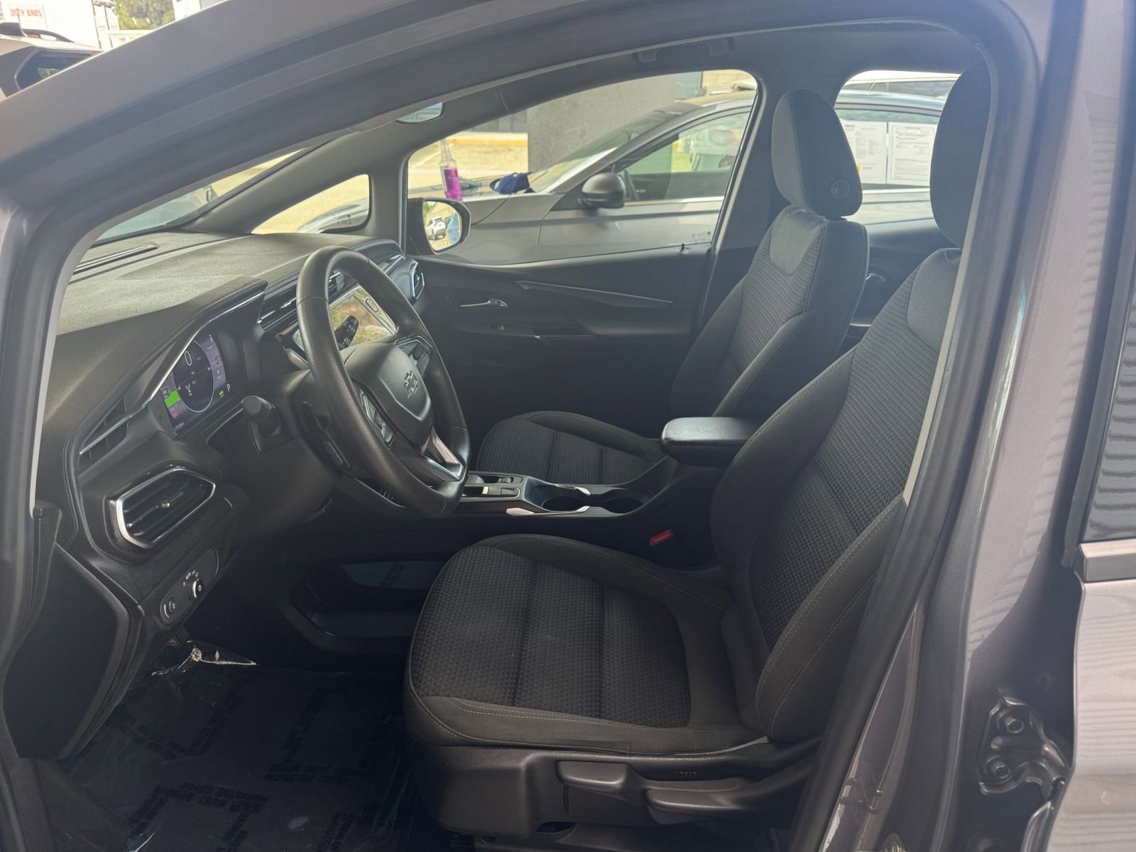 Thumbnail: 2023 Chevrolet Bolt EV - 28
