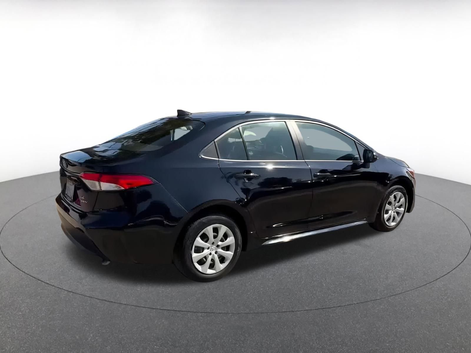 Thumbnail: 2025 Toyota Corolla - 12