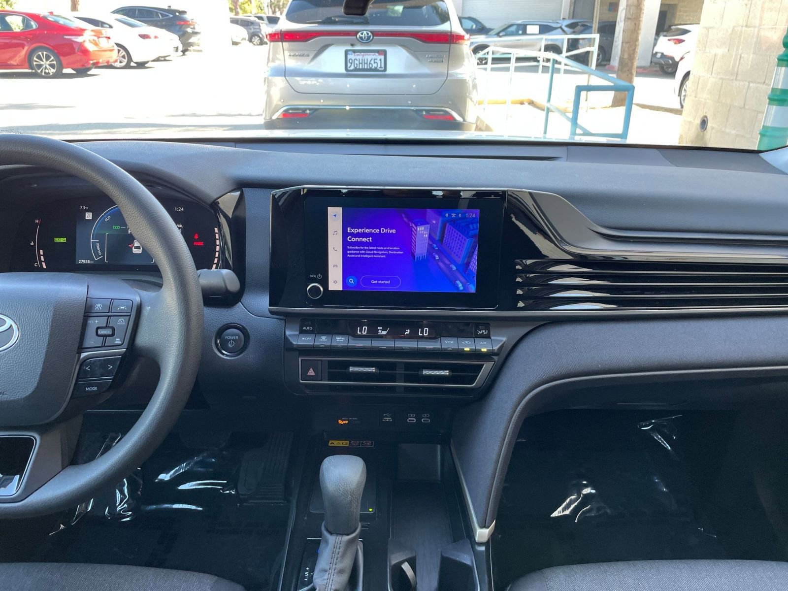 Thumbnail: 2025 Toyota Camry - 18