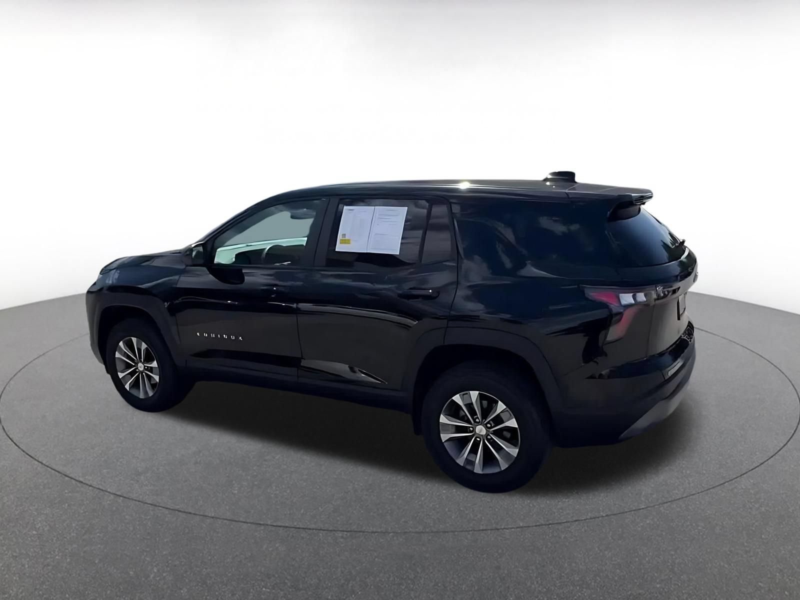 Thumbnail: 2025 Chevrolet Equinox - 10