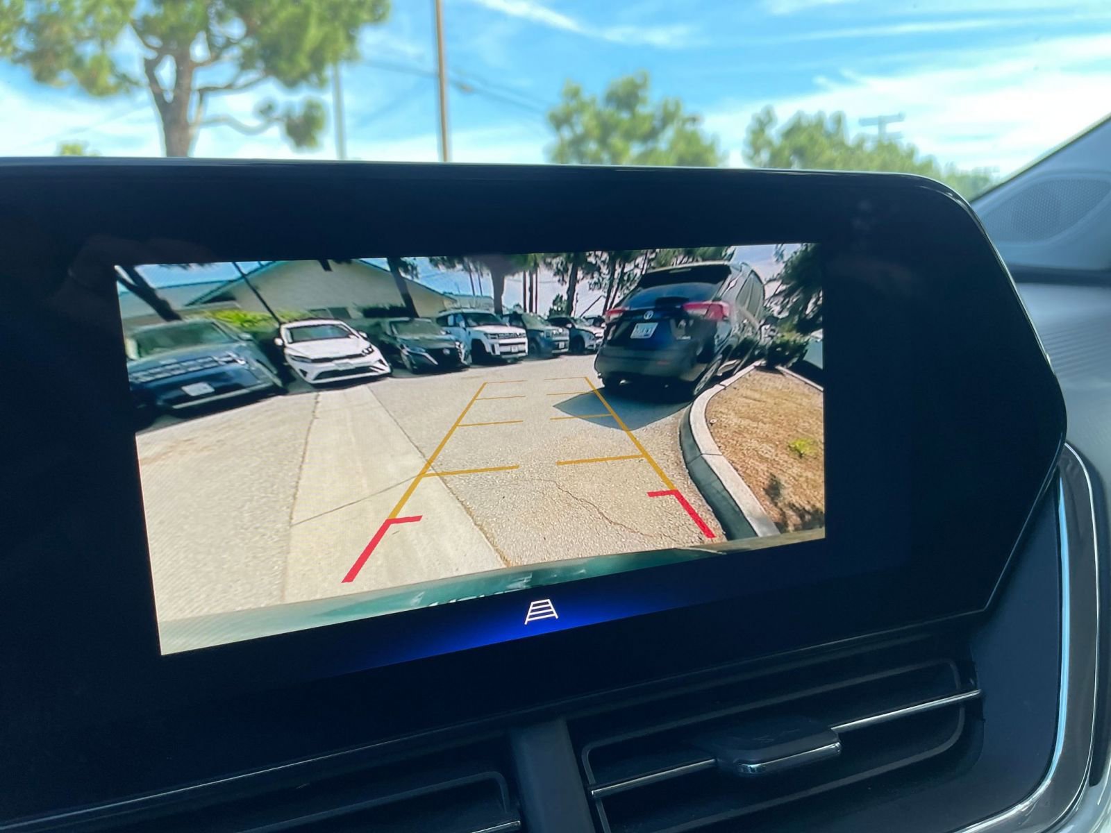 Thumbnail: 2025 Chevrolet Trax - 24