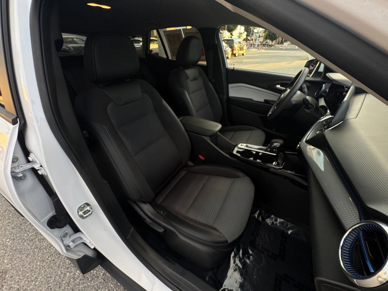 Thumbnail: 2025 Chevrolet Trax - 35