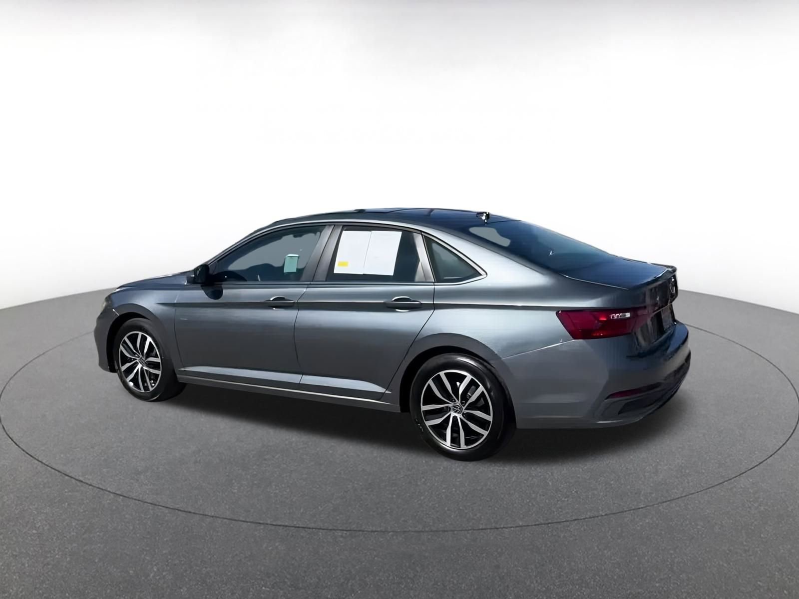 Thumbnail: 2025 Volkswagen Jetta - 10