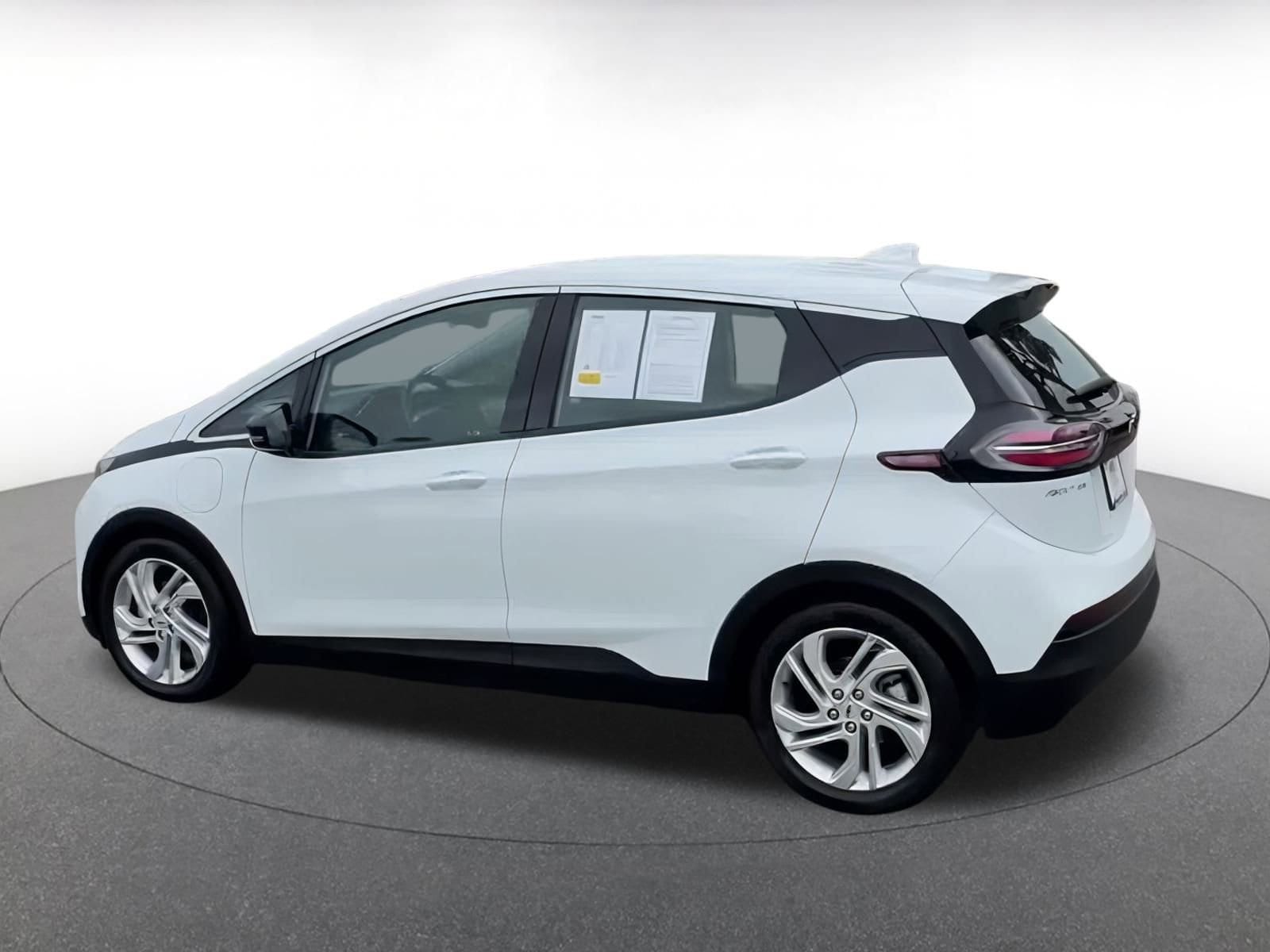 Thumbnail: 2023 Chevrolet Bolt EV - 10