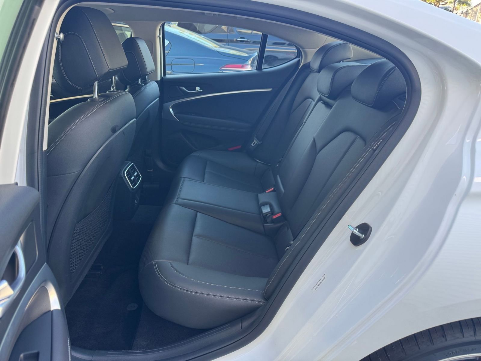 Thumbnail: 2025 Genesis G70 - 25