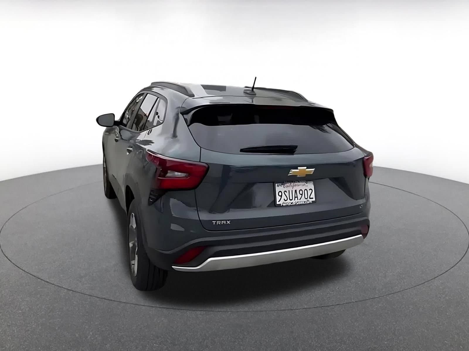 Thumbnail: 2025 Chevrolet Trax - 9