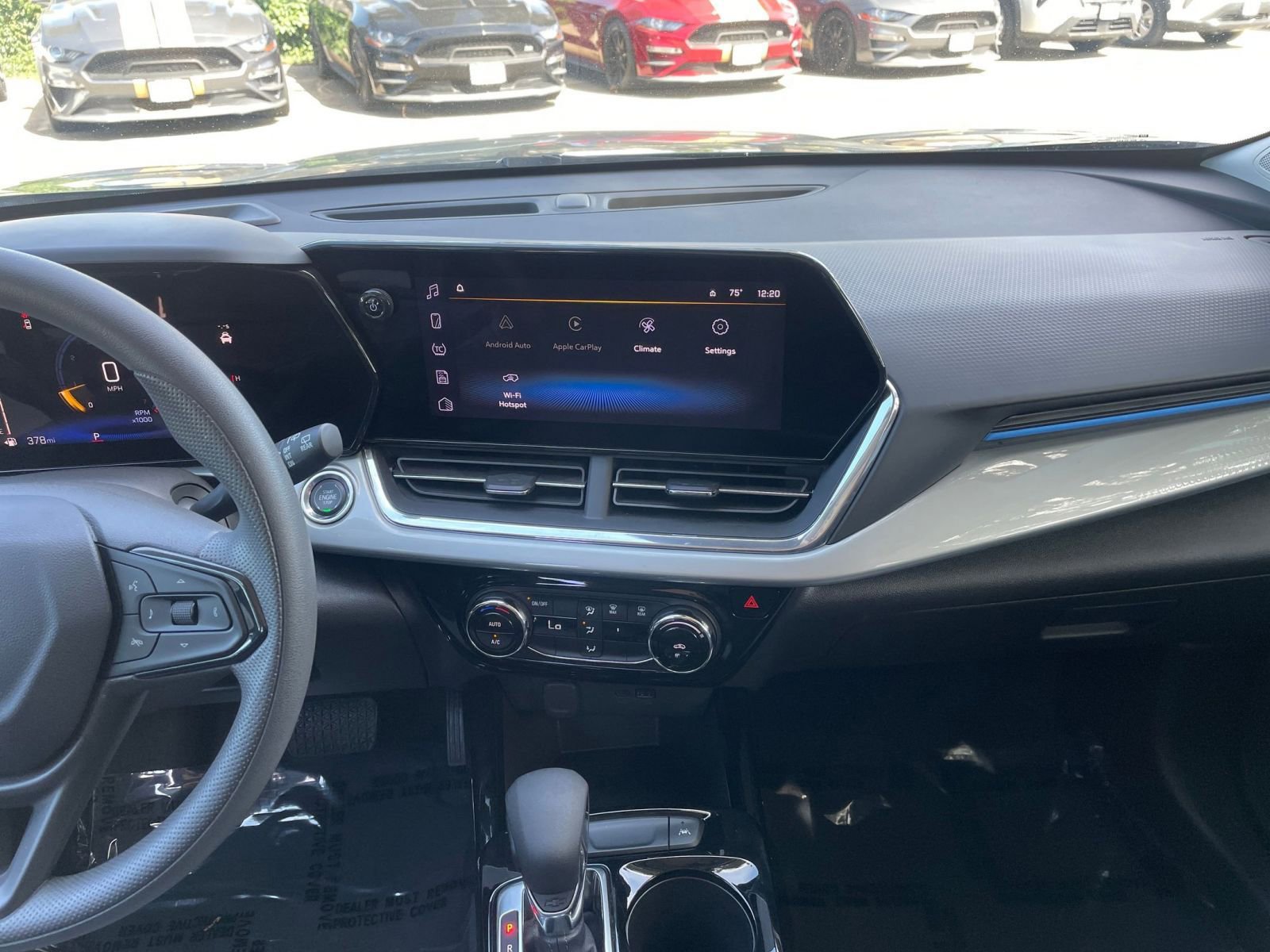 Thumbnail: 2025 Chevrolet Trax - 17