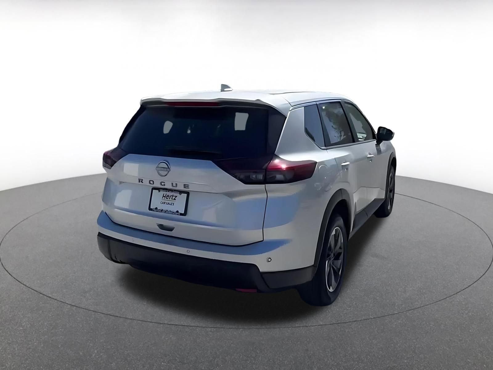 Thumbnail: 2025 Nissan Rogue - 14