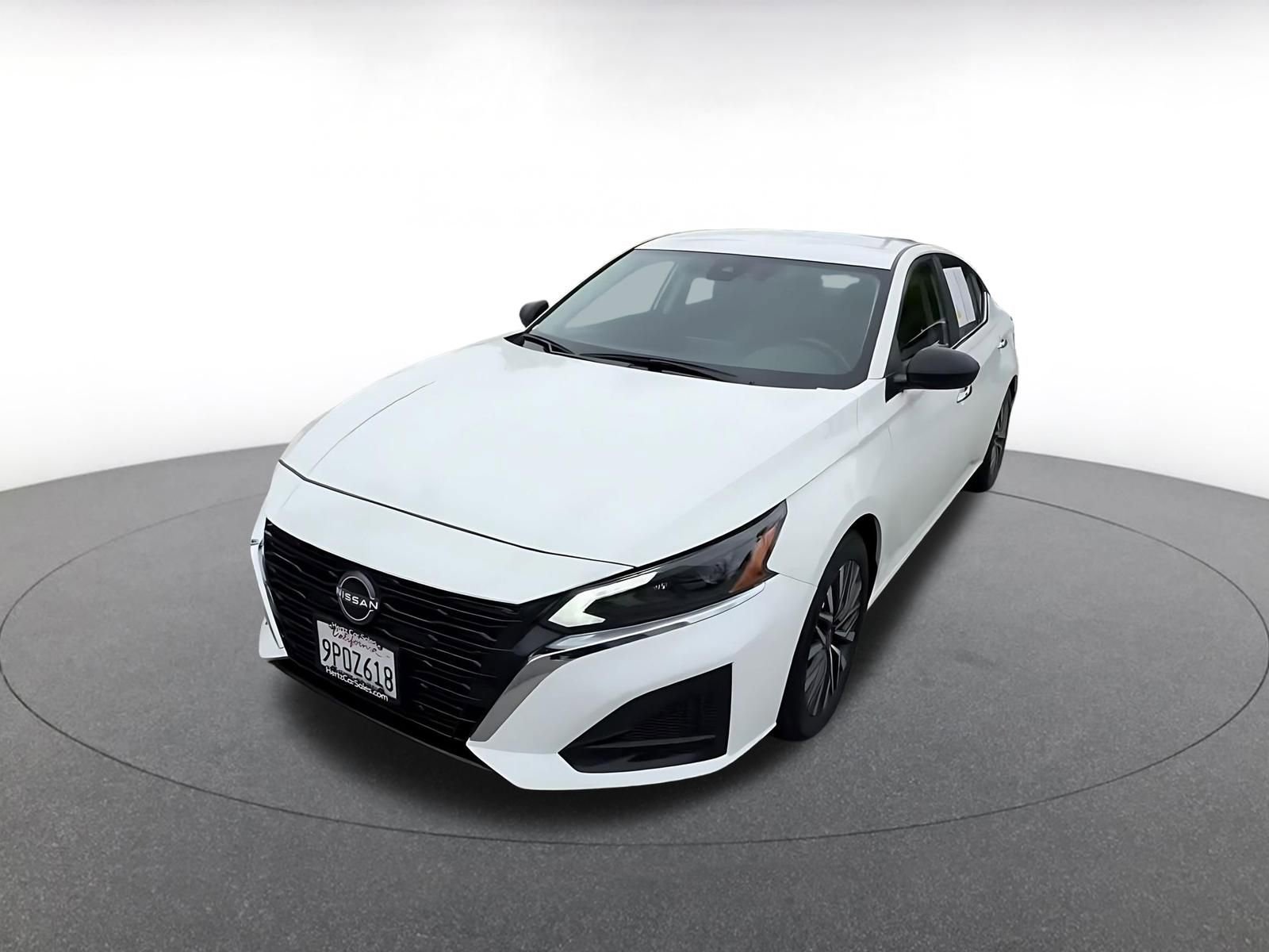 Thumbnail: 2025 Nissan Altima - 8