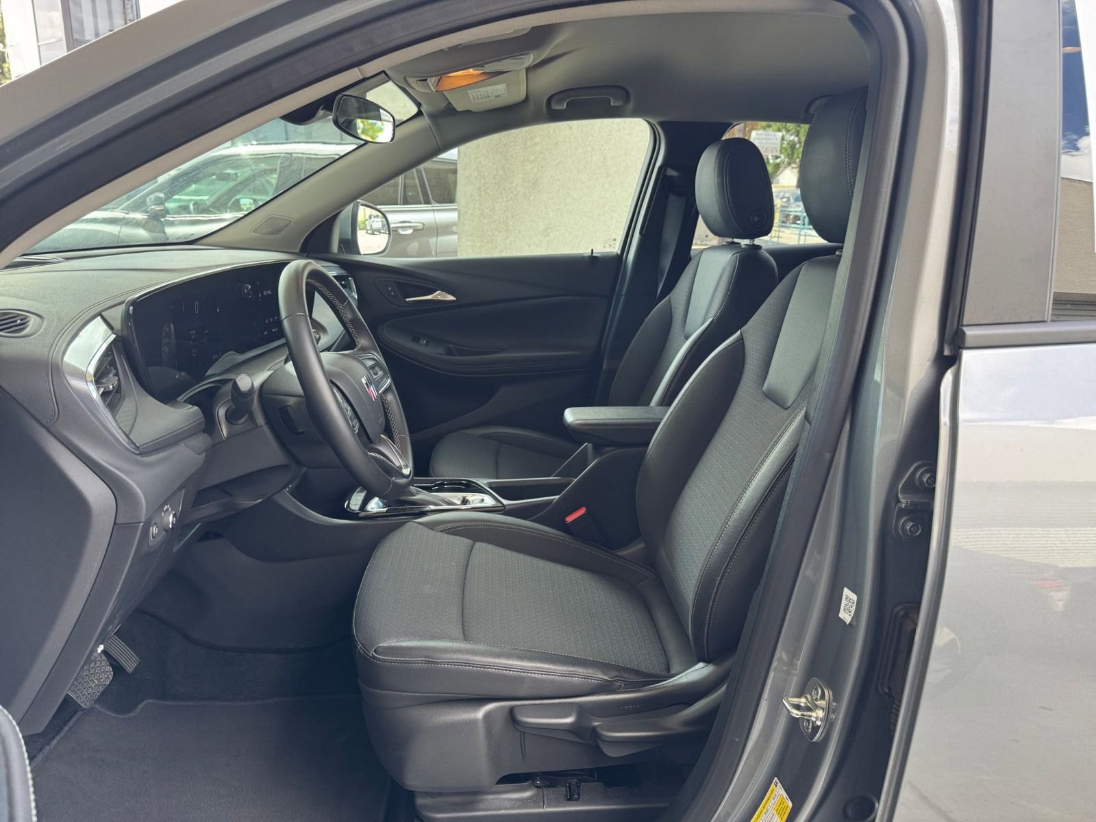 Thumbnail: 2025 Buick Encore GX - 27