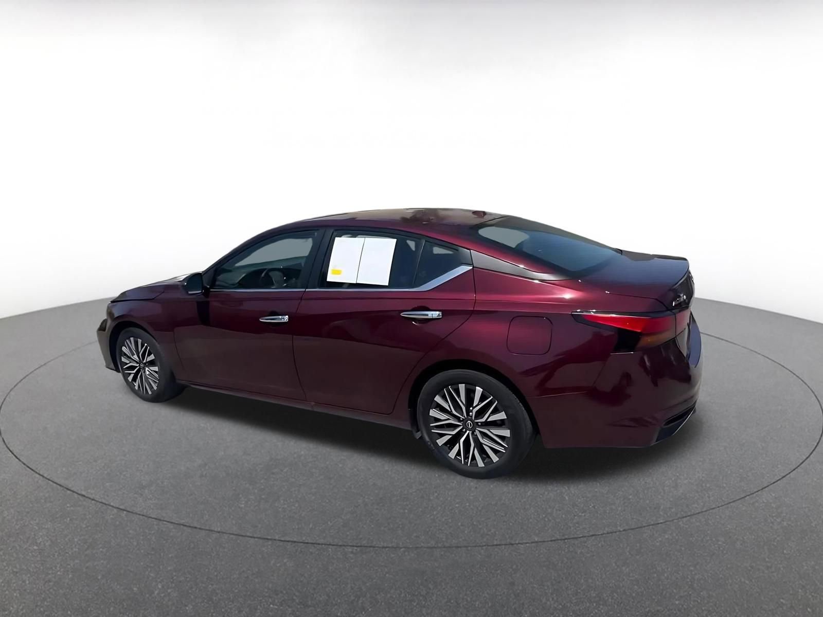 Thumbnail: 2025 Nissan Altima - 10