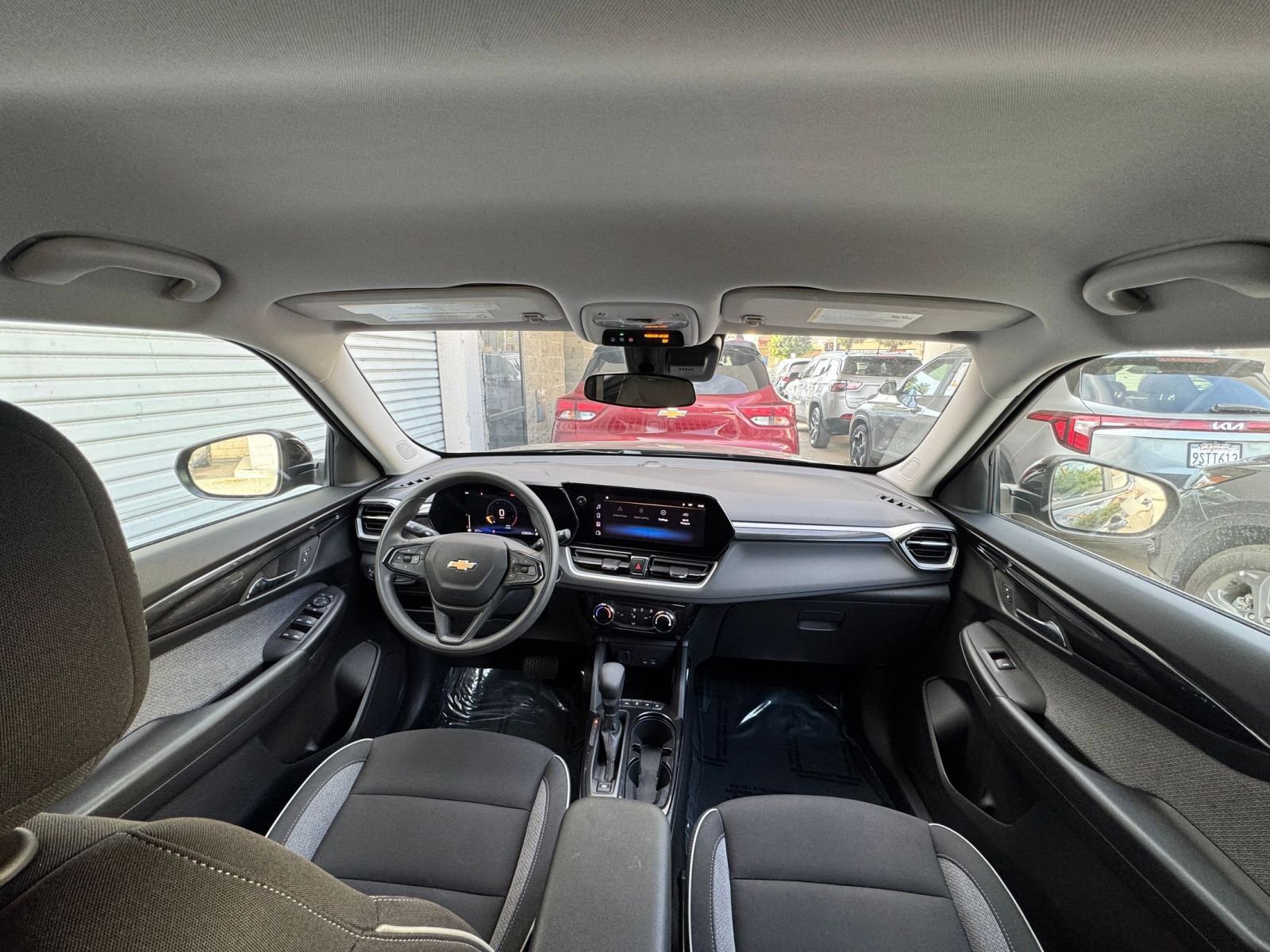 Thumbnail: 2025 Chevrolet TrailBlazer - 31