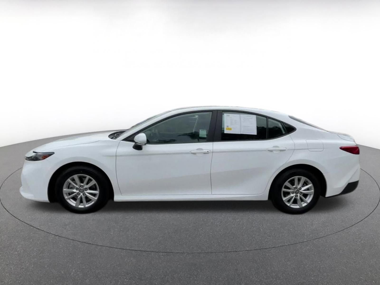 Thumbnail: 2025 Toyota Camry - 9