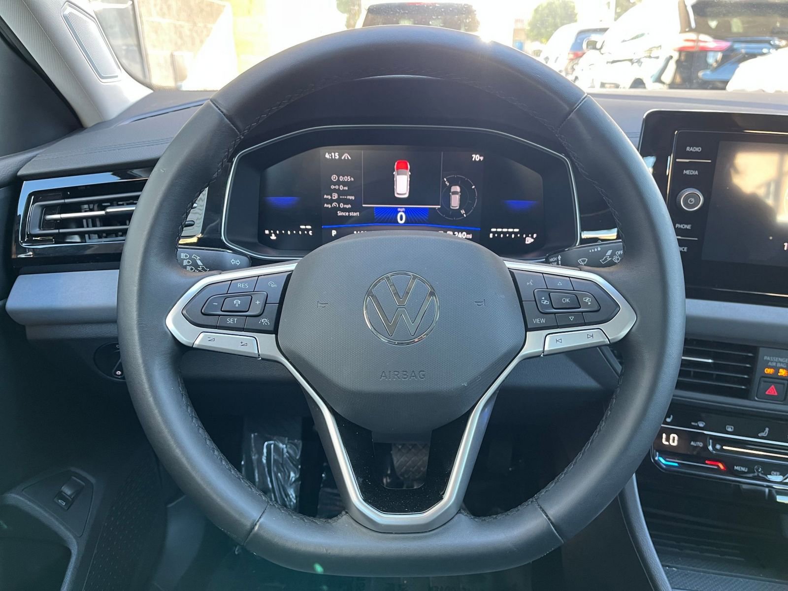 Thumbnail: 2025 Volkswagen Jetta - 28