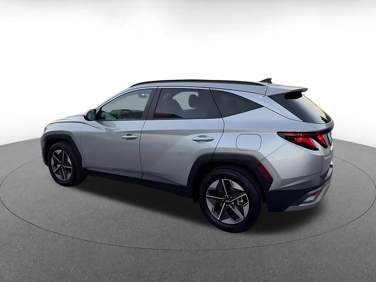 Thumbnail: 2025 Hyundai Tucson - 10