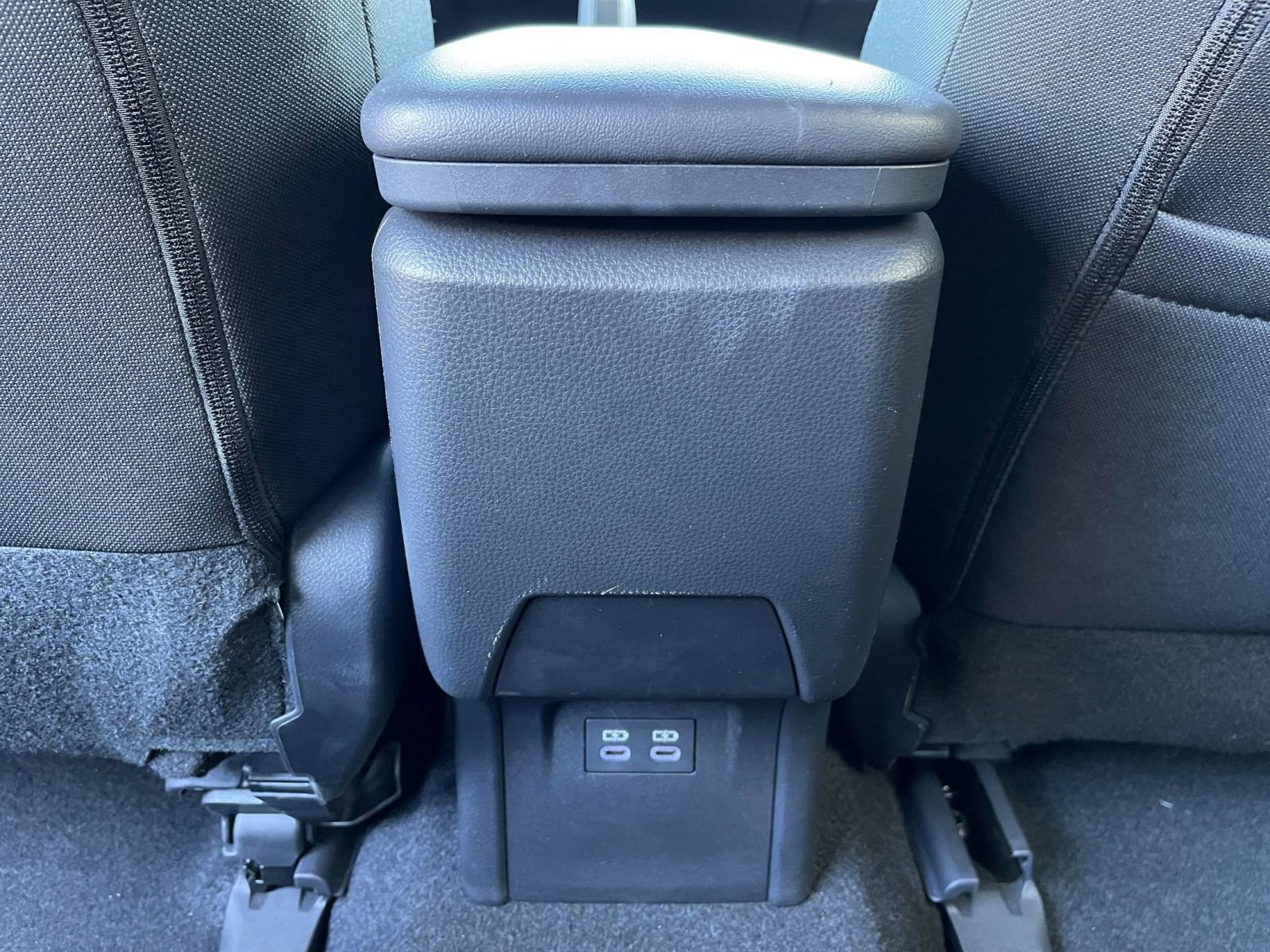 Thumbnail: 2025 Toyota Prius - 24