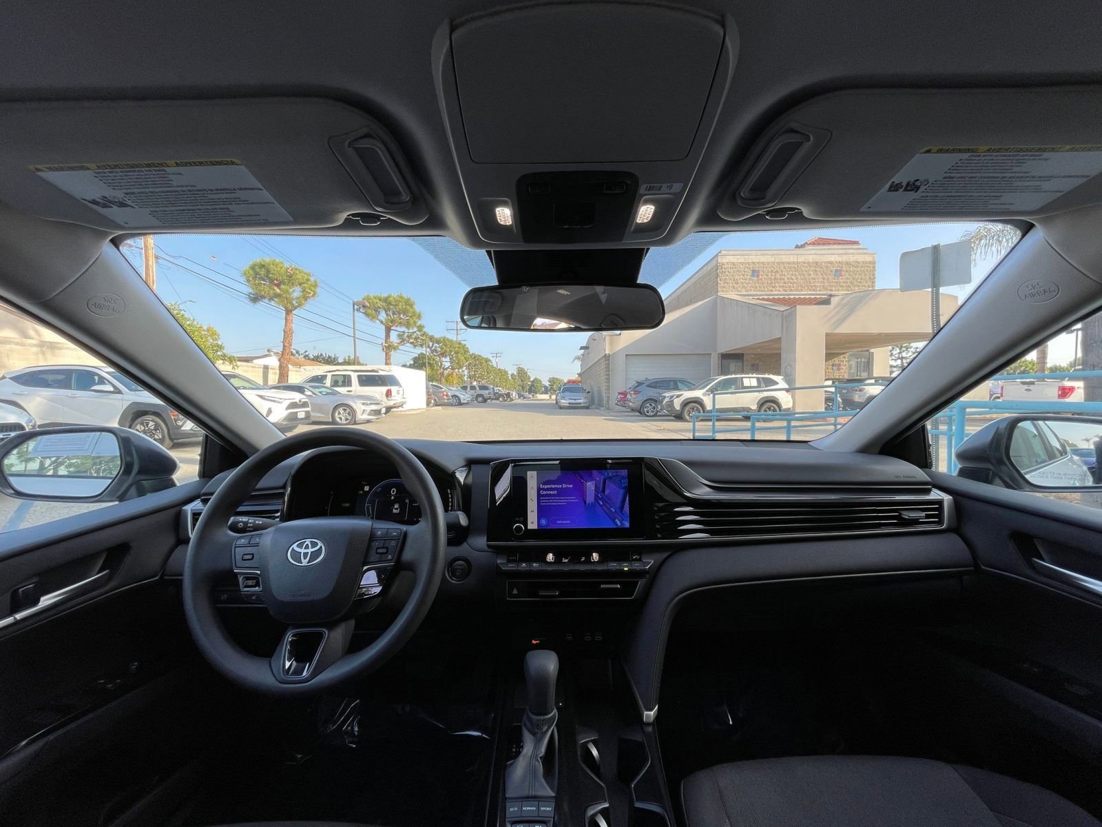 Thumbnail: 2025 Toyota Camry - 33