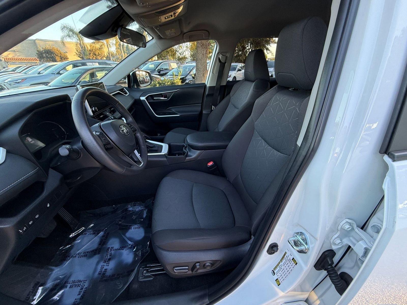 Thumbnail: 2025 Toyota RAV4 - 23