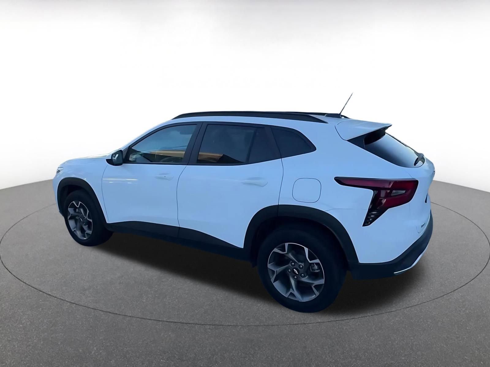 Thumbnail: 2025 Chevrolet Trax - 10