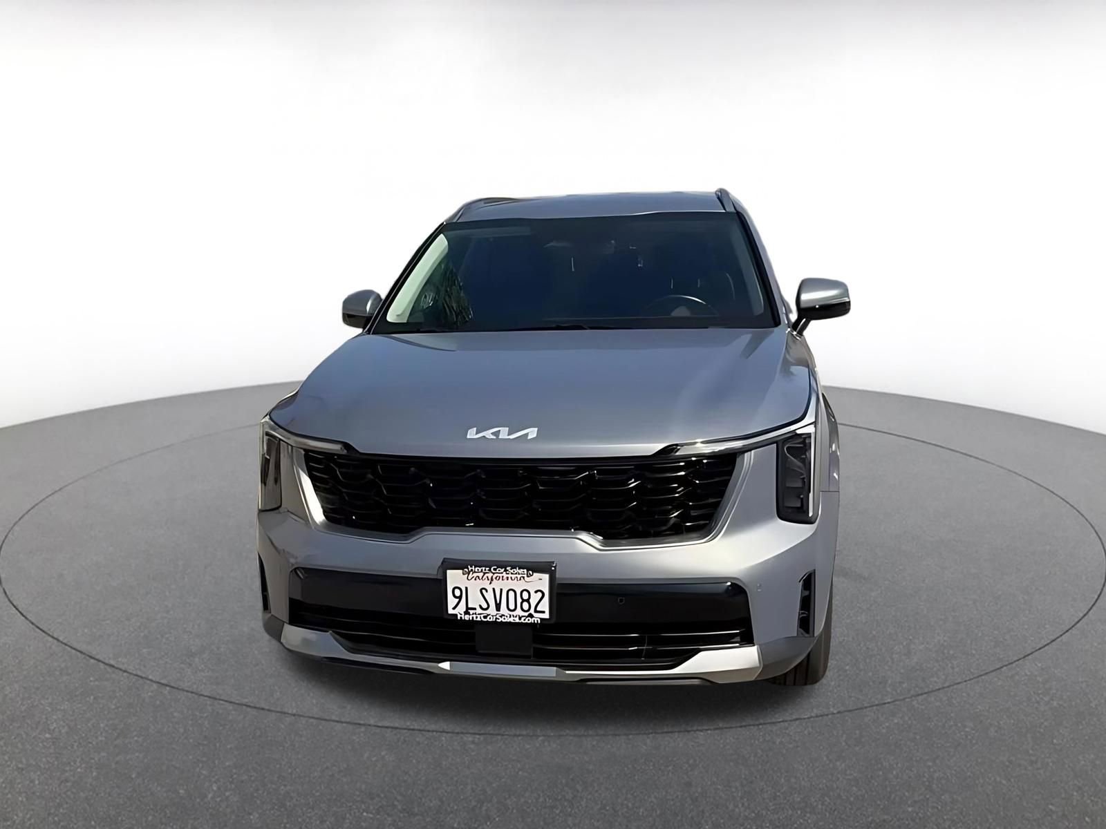 Thumbnail: 2024 Kia Sorento - 4