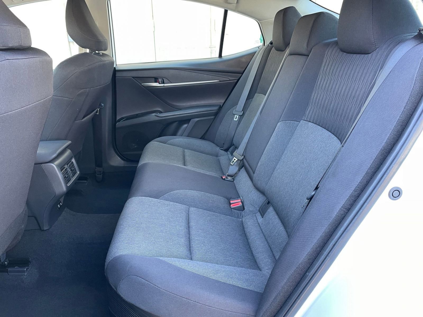 Thumbnail: 2025 Toyota Camry - 25