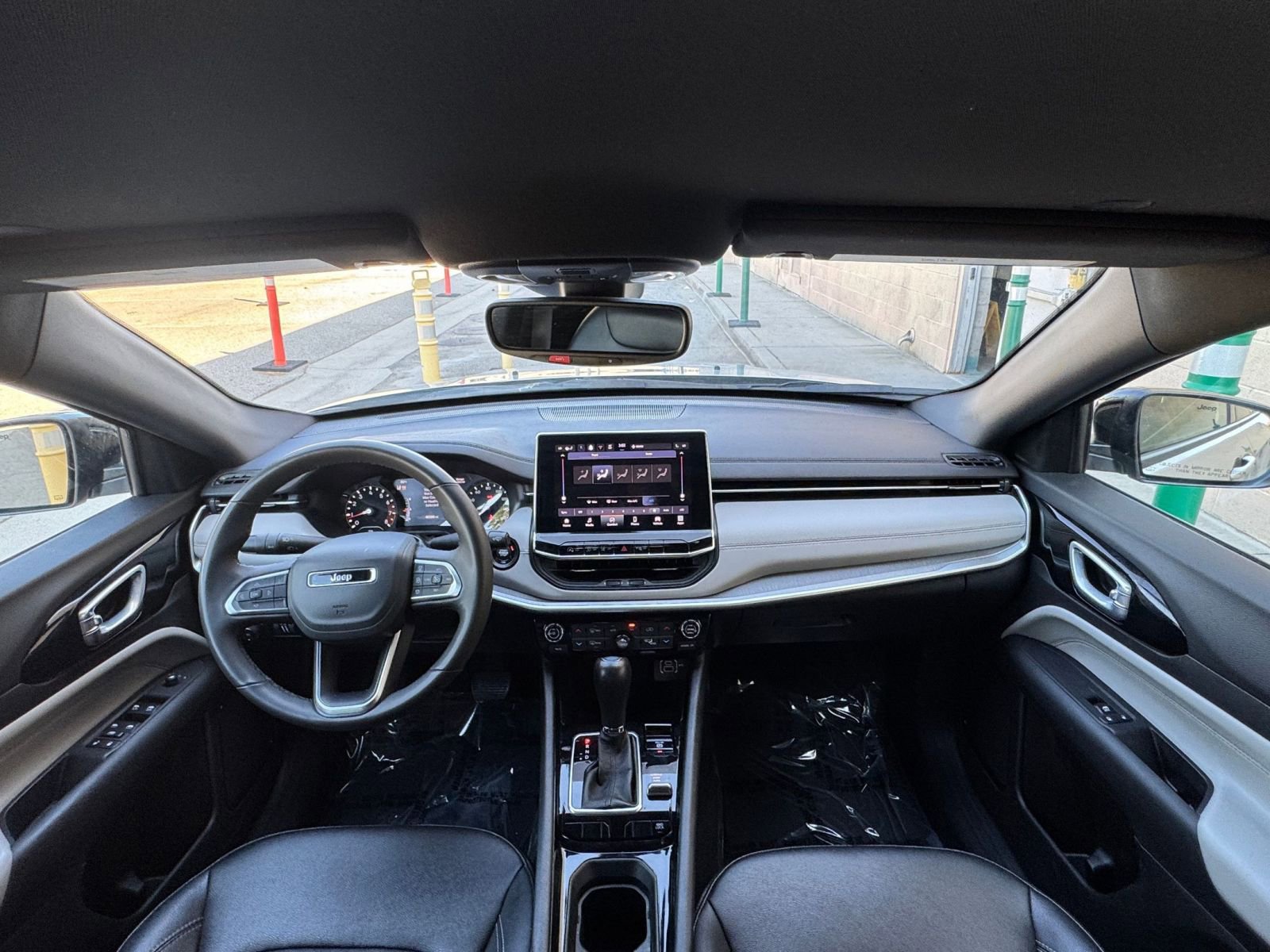 Thumbnail: 2025 Jeep Compass - 34