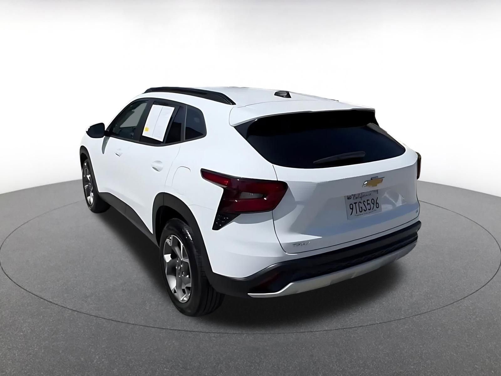 Thumbnail: 2025 Chevrolet Trax - 11