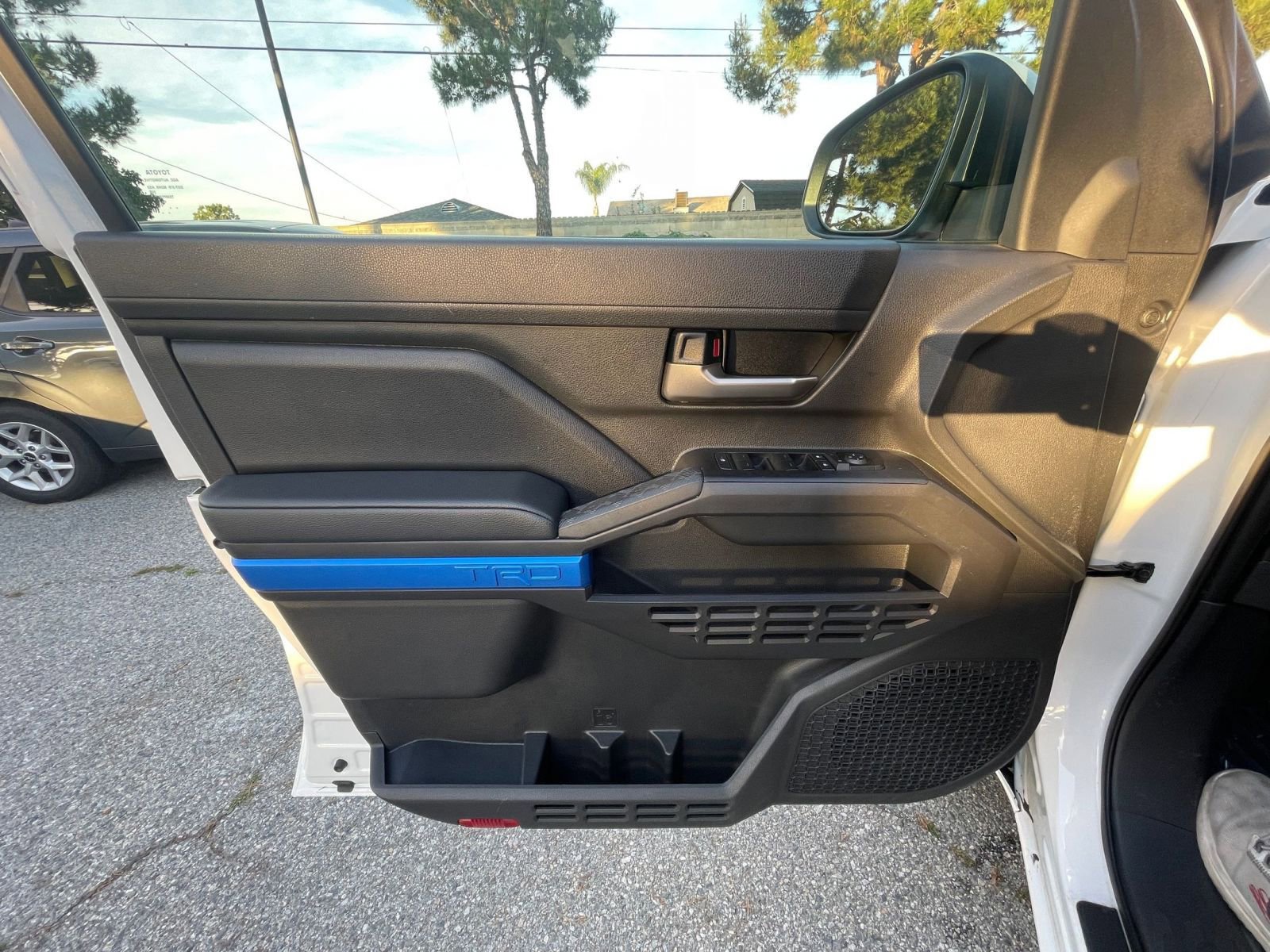 Thumbnail: 2025 Toyota Tacoma - 18