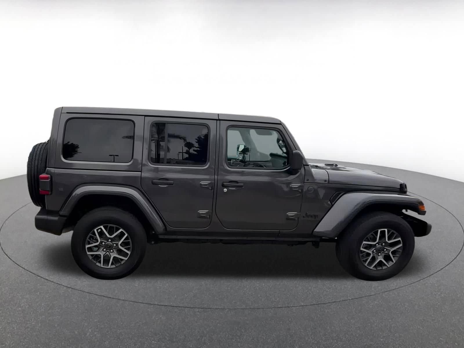 Thumbnail: 2025 Jeep Wrangler - 16