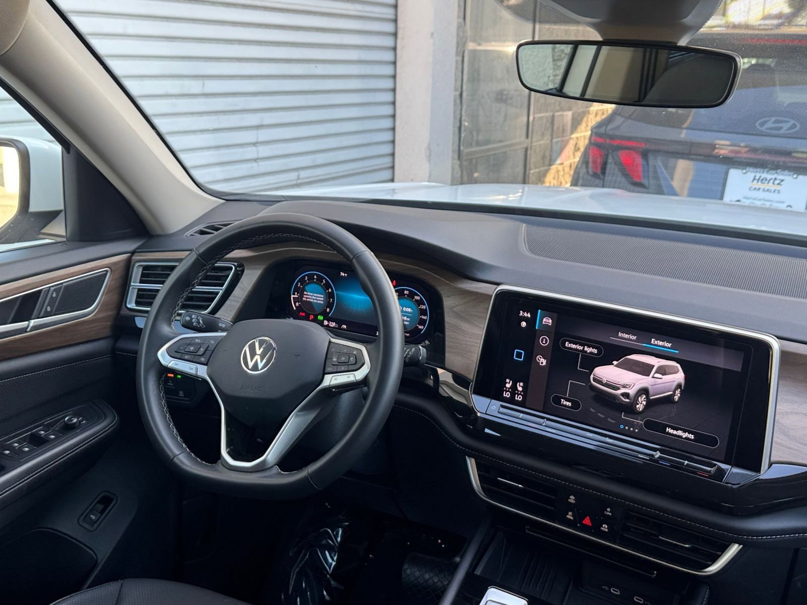 Thumbnail: 2025 Volkswagen Atlas - 35