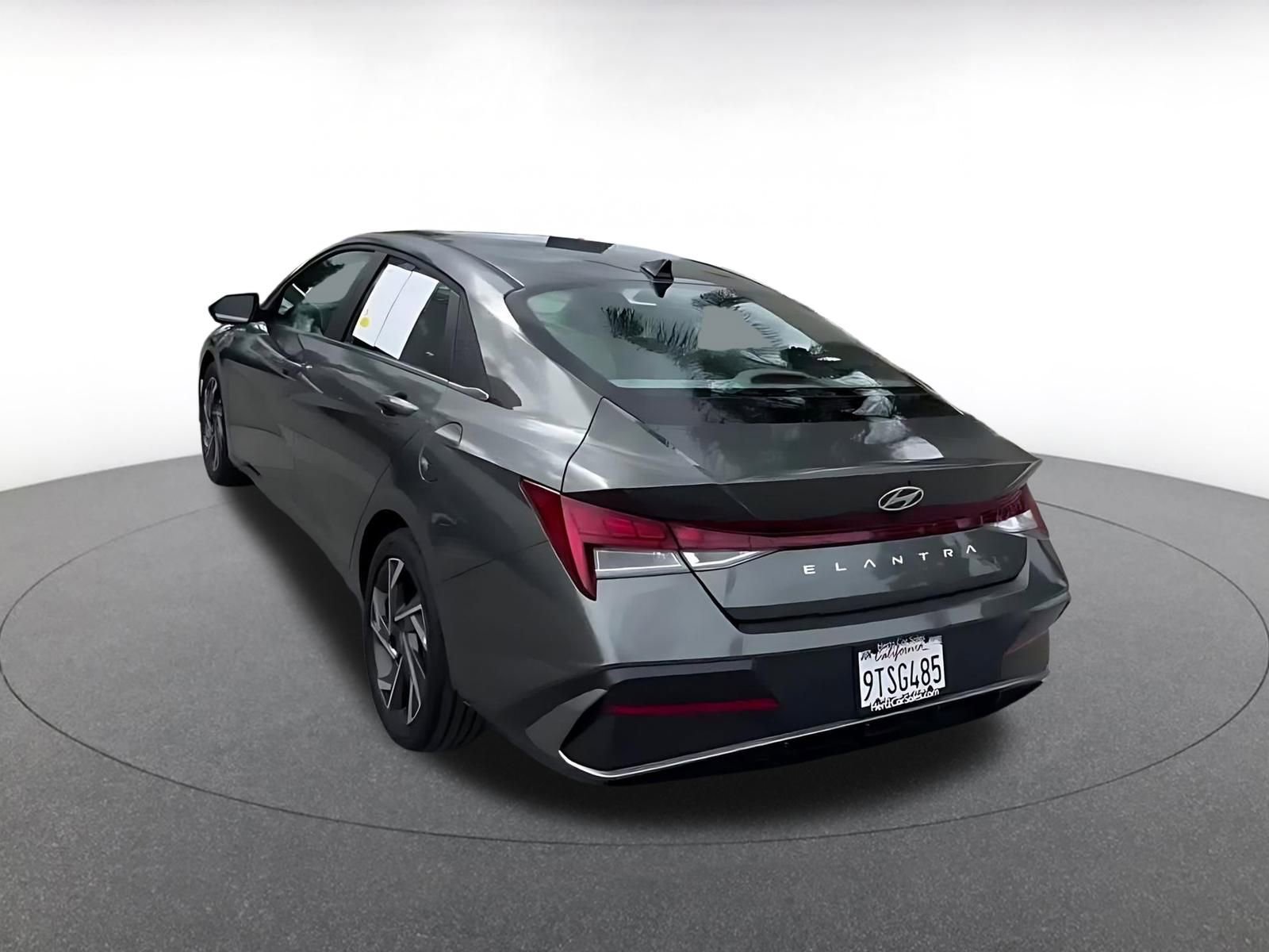 Thumbnail: 2025 Hyundai Elantra - 11