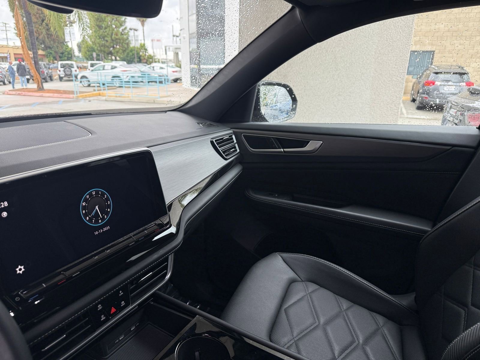 Thumbnail: 2025 Volkswagen Atlas - 31