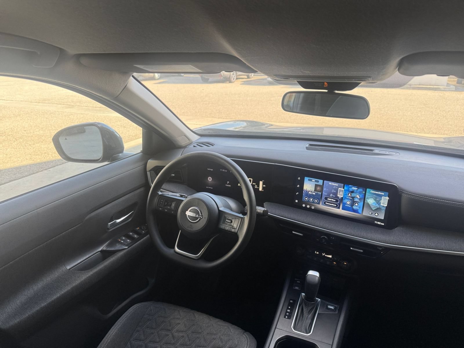 Thumbnail: 2026 Nissan Kicks - 32