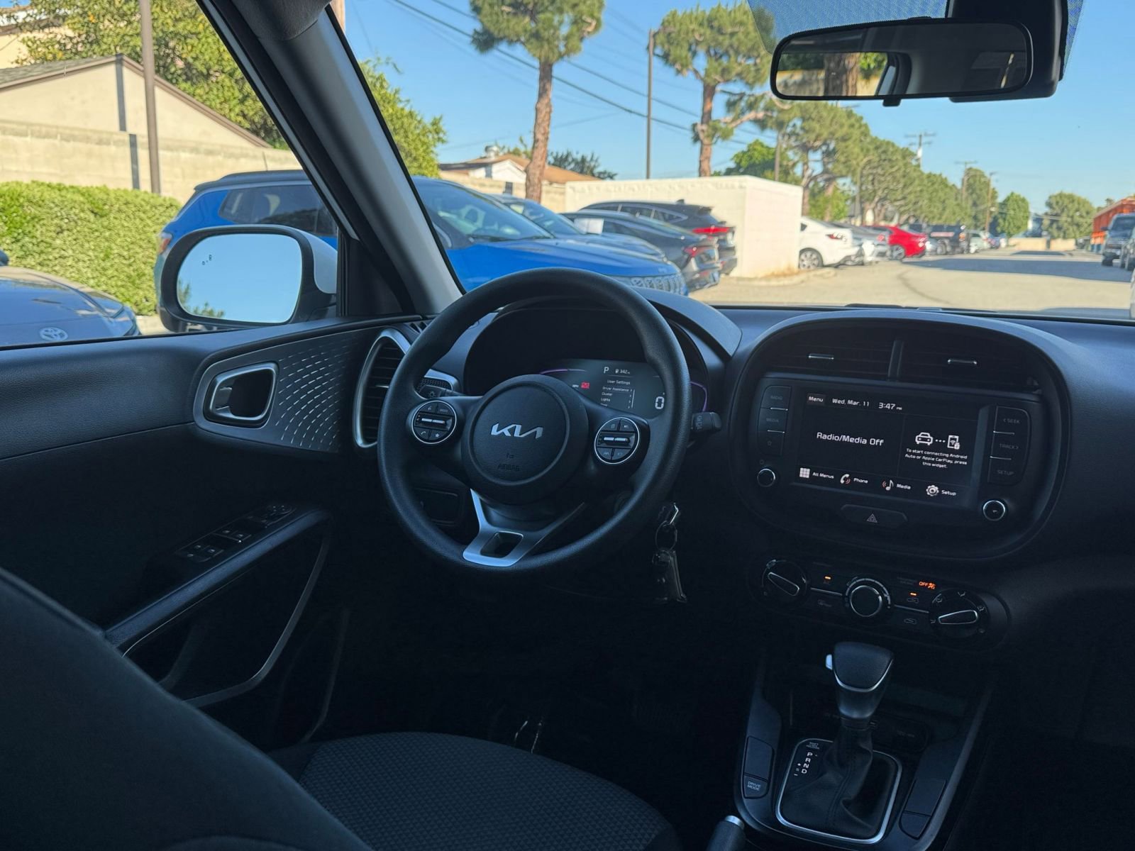 Thumbnail: 2025 Kia Soul - 32