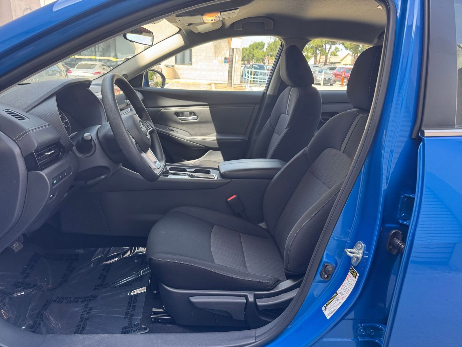 Thumbnail: 2025 Nissan Sentra - 25