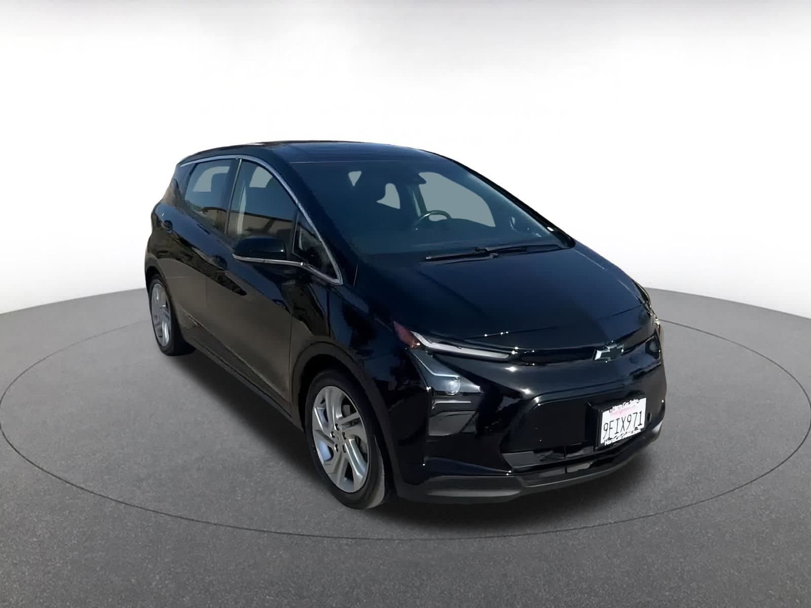 Thumbnail: 2023 Chevrolet Bolt EV - 3