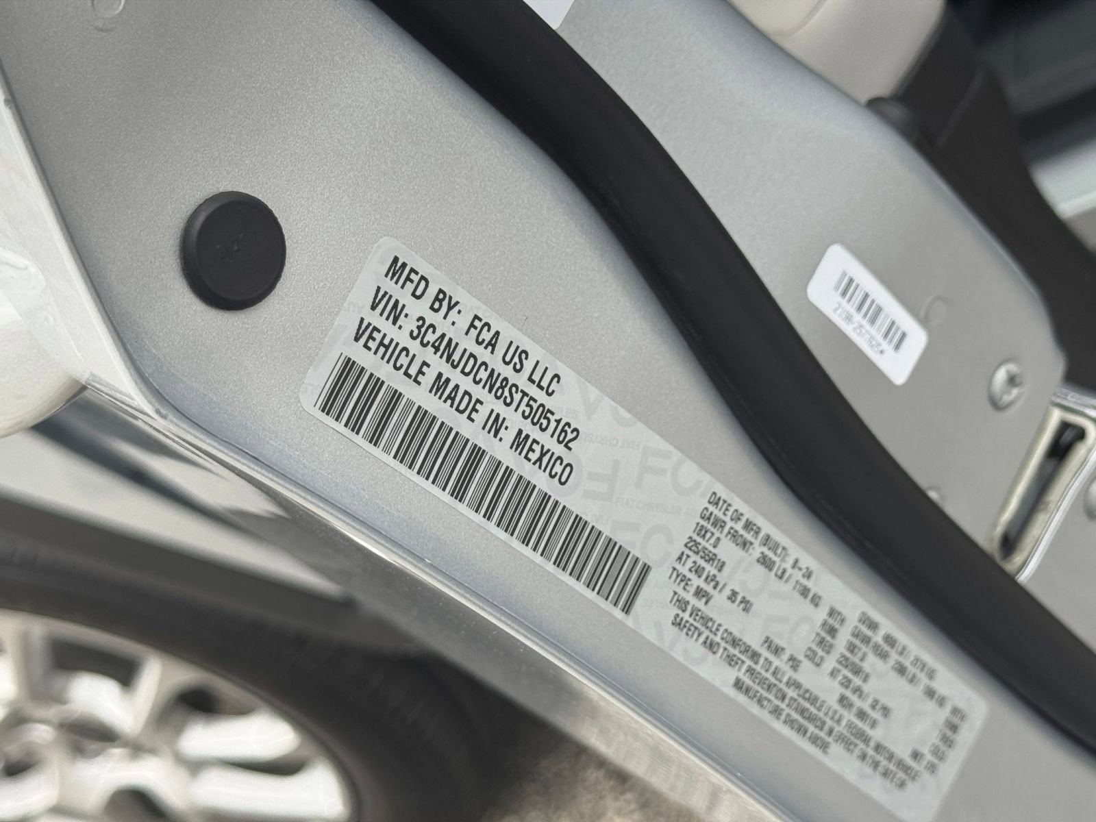 Thumbnail: 2025 Jeep Compass - 29