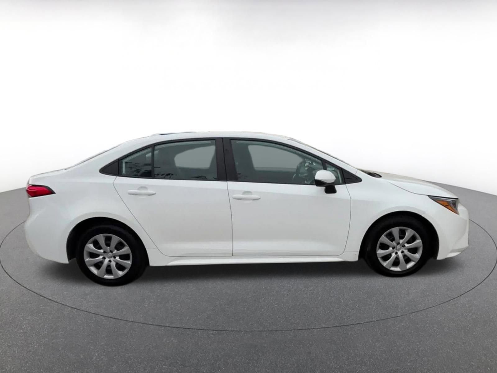 Thumbnail: 2023 Toyota Corolla - 16