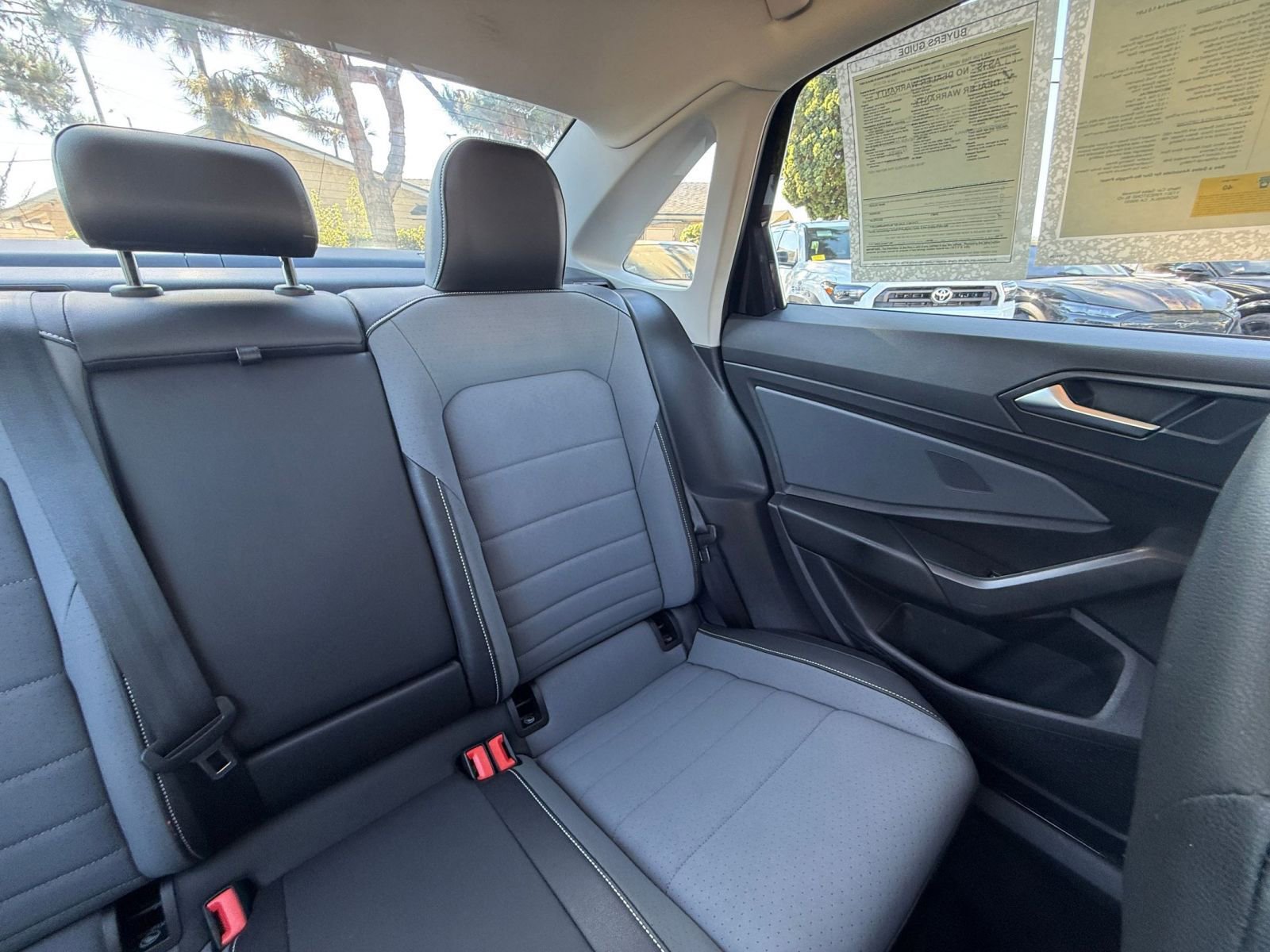 Thumbnail: 2025 Volkswagen Jetta - 33