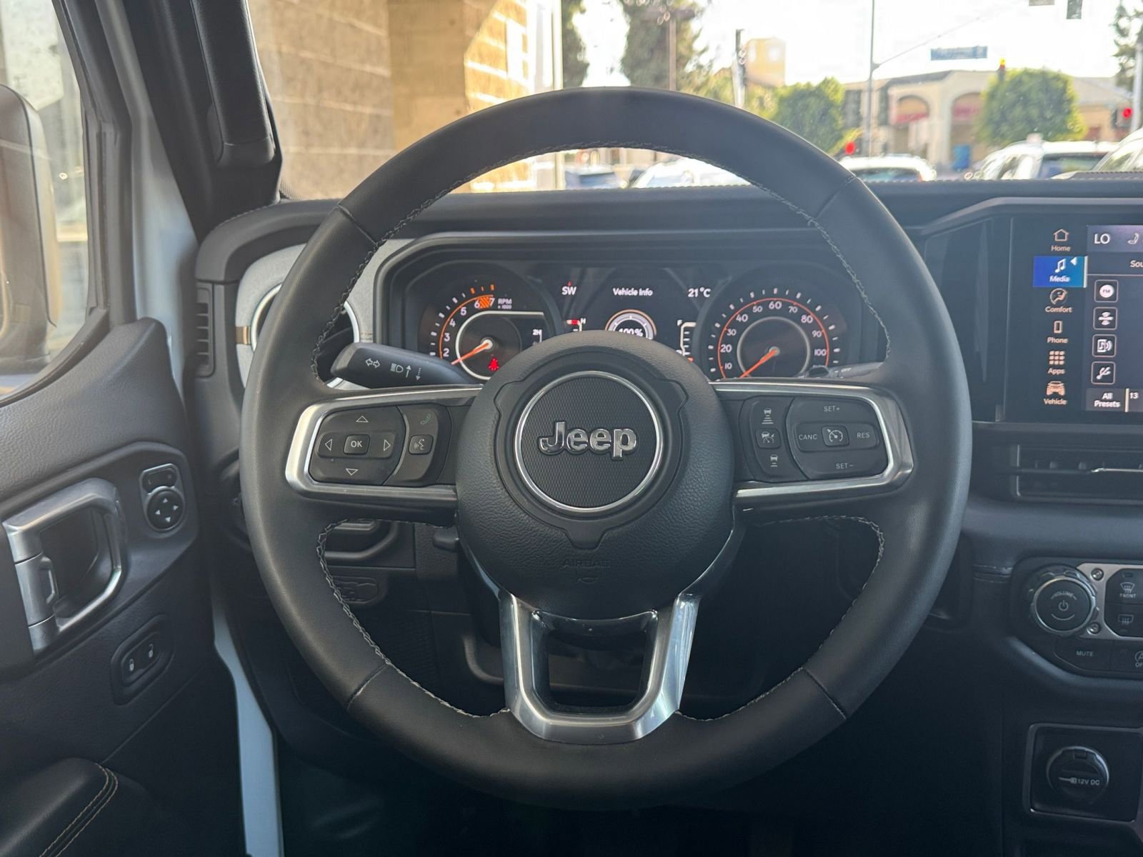 Thumbnail: 2025 Jeep Wrangler - 27