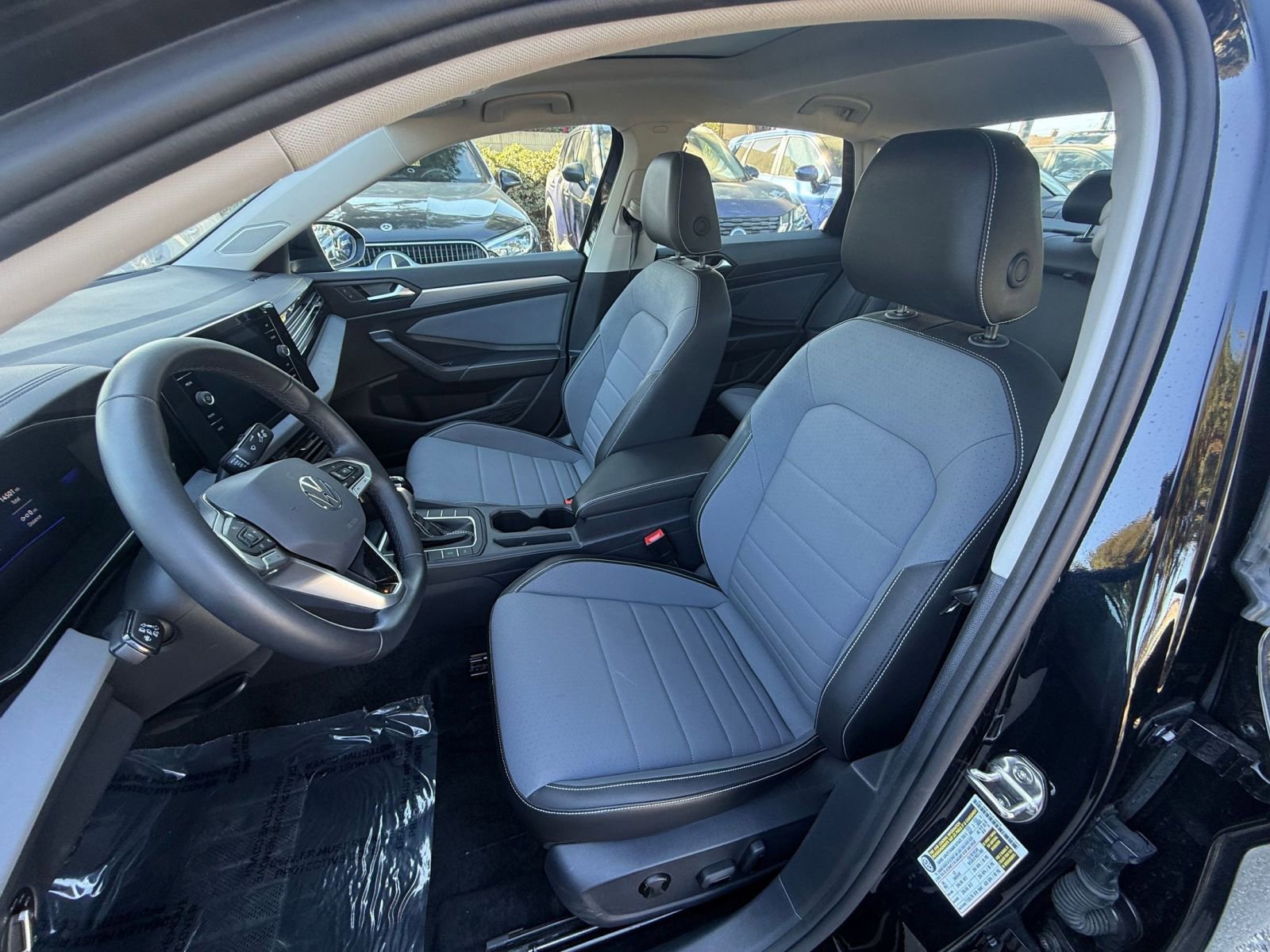 Thumbnail: 2025 Volkswagen Jetta - 23