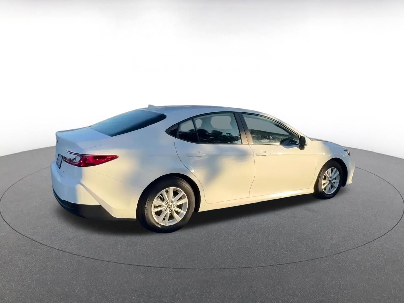 Thumbnail: 2025 Toyota Camry - 15