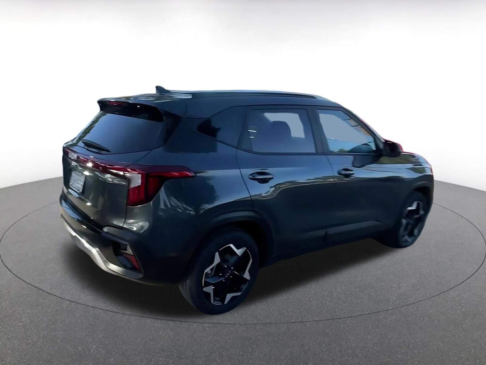 Thumbnail: 2025 Kia Seltos - 15