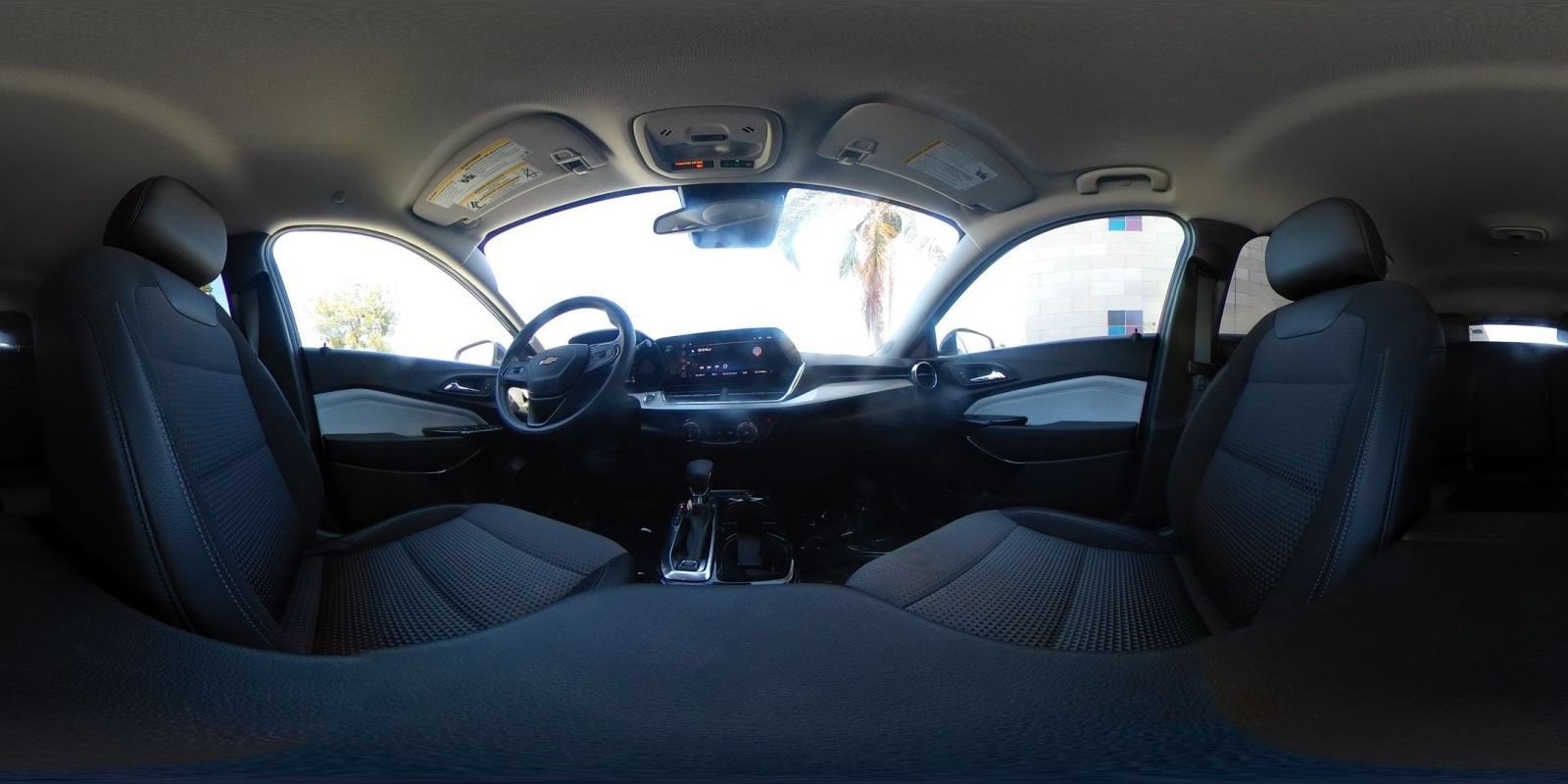 2025 Chevrolet Trax LT - Photo 41